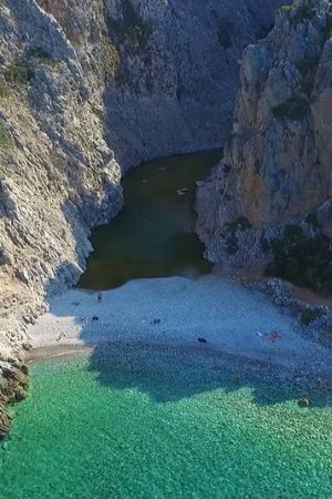 kythira-yoga-retreat-modern-yogi-10 kythira-yoga-retreat-modern-yogi-10